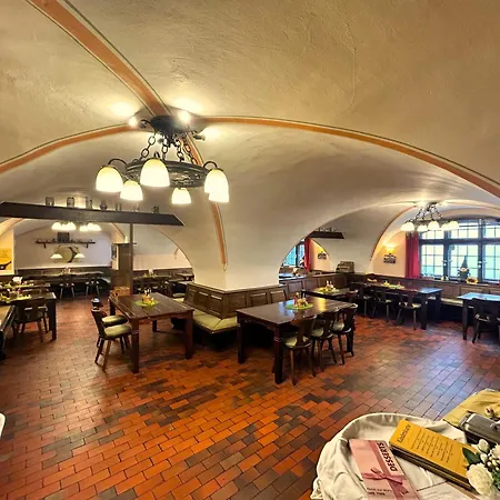 Brauereigasthof Zur Muenz Seit 1586 Hotel